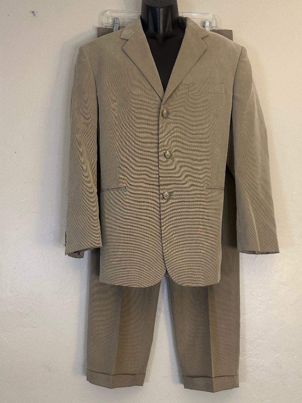 Claiborne Full Suit 40S Pants 32" waist 30" inseam Gently worn 3 button Ventless